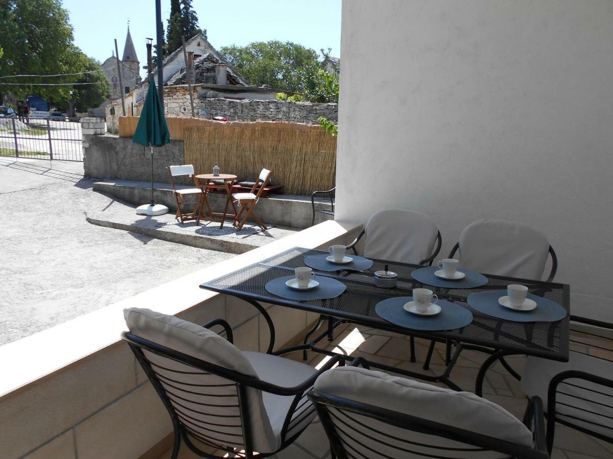 Apartmani Ino Skrip Экстерьер фото